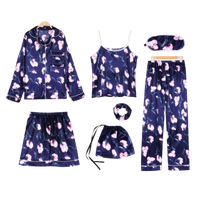 פיג׳מה סאטן לנשים