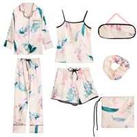 פיג׳מה סאטן לנשים